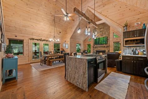 111 Windy Valley Spur Blue Ridge GA 30513