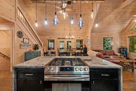 111 Windy Valley Spur Blue Ridge GA 30513