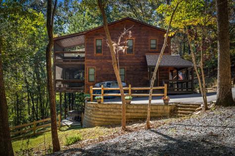 111 Windy Valley Spur Blue Ridge GA 30513