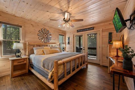 111 Windy Valley Spur Blue Ridge GA 30513