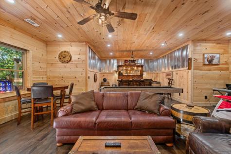 111 Windy Valley Spur Blue Ridge GA 30513