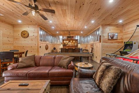 111 Windy Valley Spur Blue Ridge GA 30513