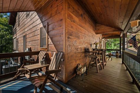 111 Windy Valley Spur Blue Ridge GA 30513