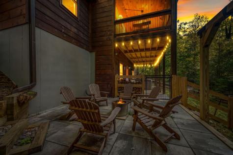 111 Windy Valley Spur Blue Ridge GA 30513