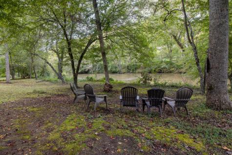 525 Riverside Drive East Ellijay GA 30540