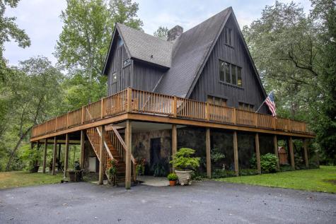 525 Riverside Drive East Ellijay GA 30540