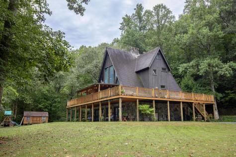 525 Riverside Drive East Ellijay GA 30540