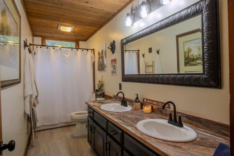 525 Riverside Drive East Ellijay GA 30540