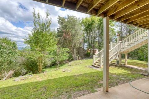 100 Sourwood Lane Hayesville NC 28904