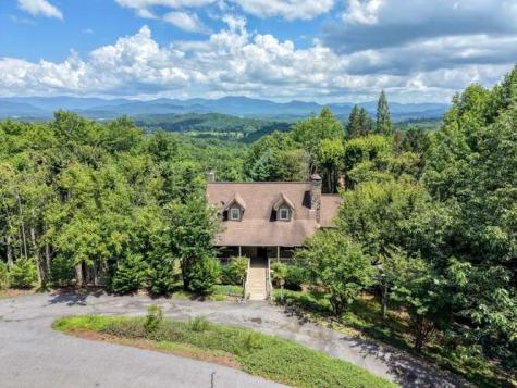 100 Sourwood Lane Hayesville NC 28904