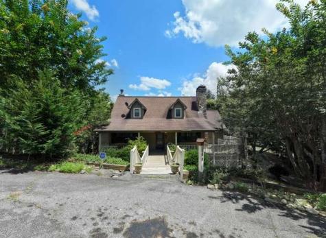 100 Sourwood Lane Hayesville NC 28904