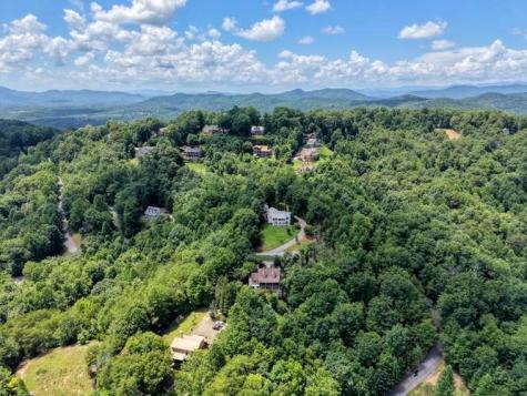100 Sourwood Lane Hayesville NC 28904