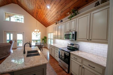 2068 Gallatin Road Young Harris GA 30582
