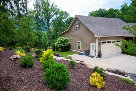 2068 Gallatin Road Young Harris GA 30582