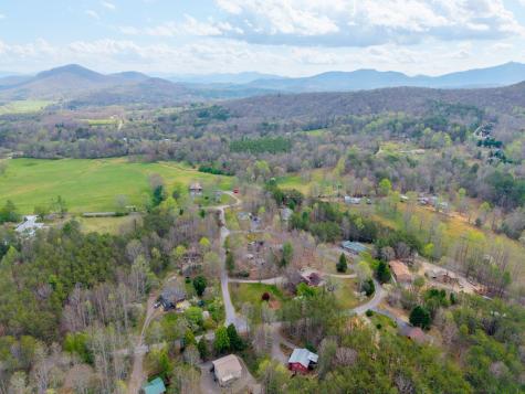 9045 Betty Jo Circle Young Harris GA 30582