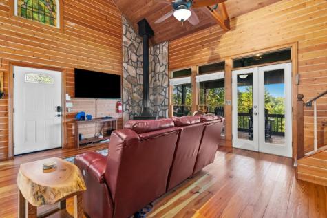 517 Ridge Road Blue Ridge GA 30513