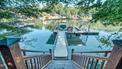 301 Hidden Cove Crossover Hayesville NC 28904