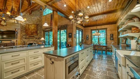 301 Hidden Cove Crossover Hayesville NC 28904