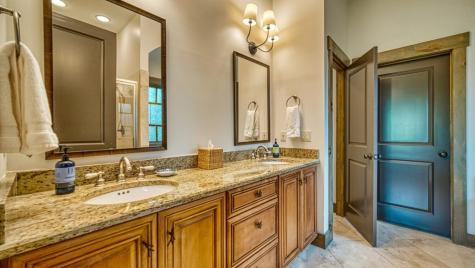 301 Hidden Cove Crossover Hayesville NC 28904
