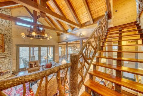 301 Hidden Cove Crossover Hayesville NC 28904