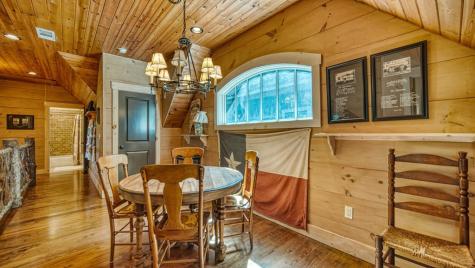 301 Hidden Cove Crossover Hayesville NC 28904