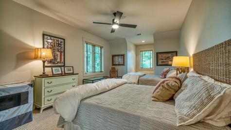 301 Hidden Cove Crossover Hayesville NC 28904