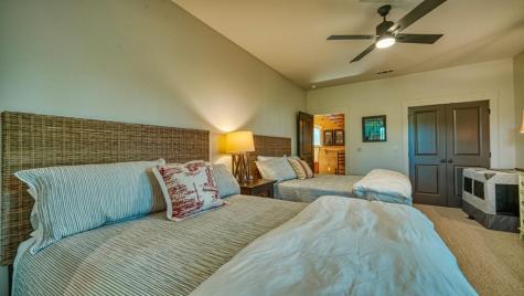 301 Hidden Cove Crossover Hayesville NC 28904