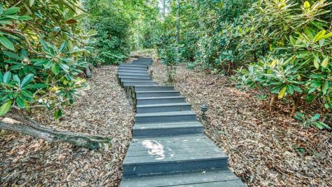 301 Hidden Cove Crossover Hayesville NC 28904