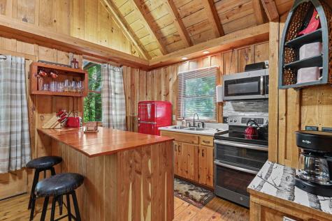 85 Lois Lane Blairsville GA 30512