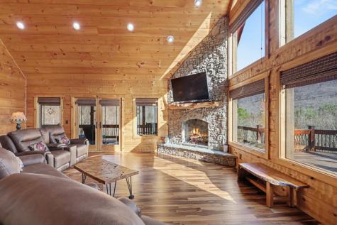 4760 Anderson Road Hiawassee GA 30546