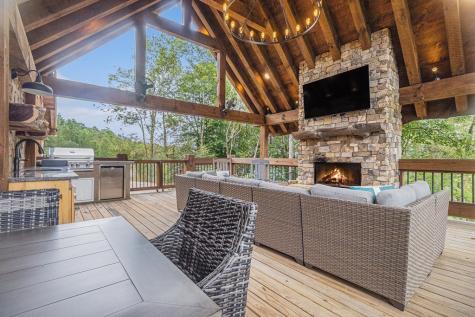 142 Mountain Trace Ellijay GA 30540