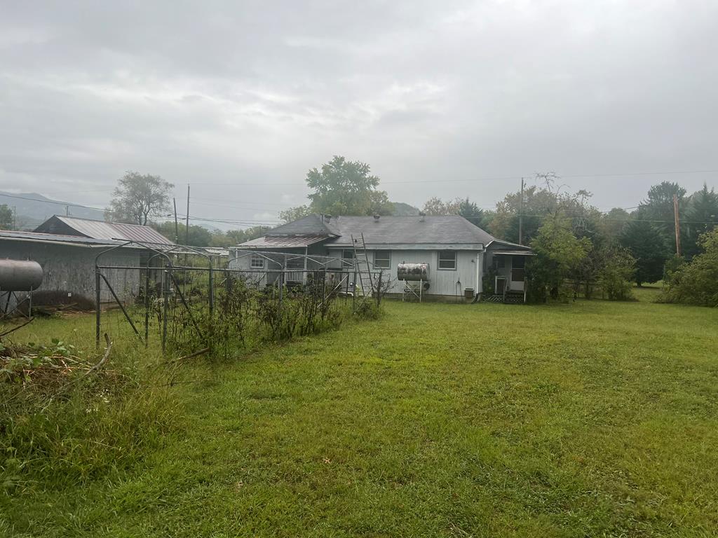 308 Connaheta Avenue Andrews NC 28901