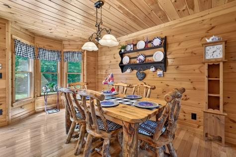 408 Mountain Creek Way Ellijay GA 30536