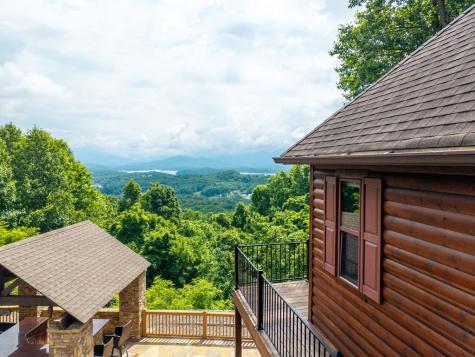 1748 Harris Ridge Road Young Harris GA 30582