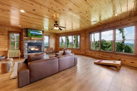 502 Overlook Drive Blue Ridge GA 30513