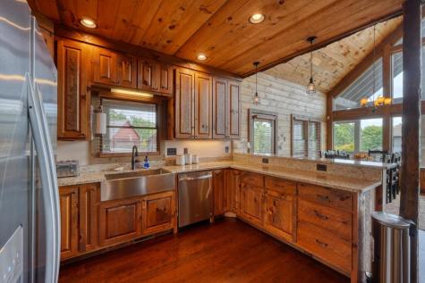 561 Deer Crest Road Blue Ridge GA 30513
