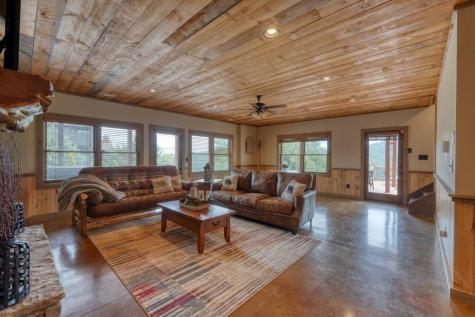 561 Deer Crest Road Blue Ridge GA 30513