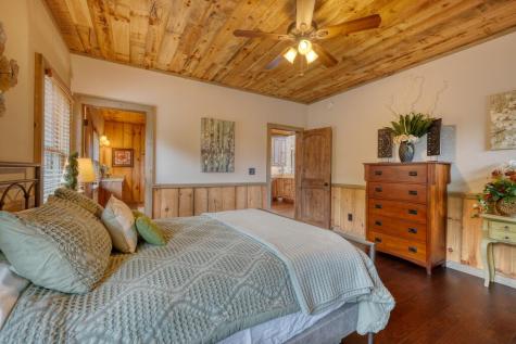 561 Deer Crest Road Blue Ridge GA 30513