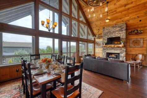 561 Deer Crest Road Blue Ridge GA 30513