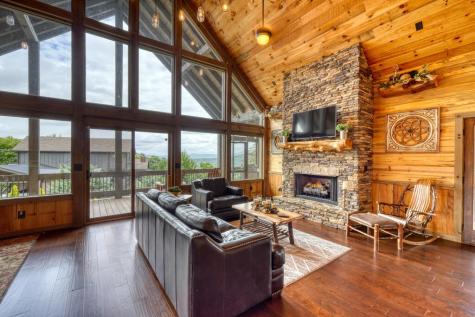 561 Deer Crest Road Blue Ridge GA 30513