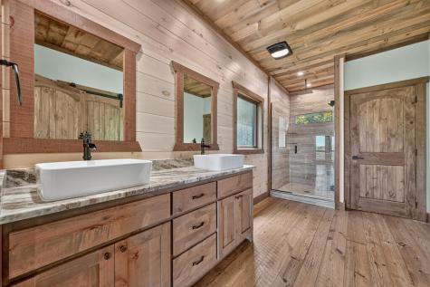 320 Amber Ridge Blue Ridge GA 30513