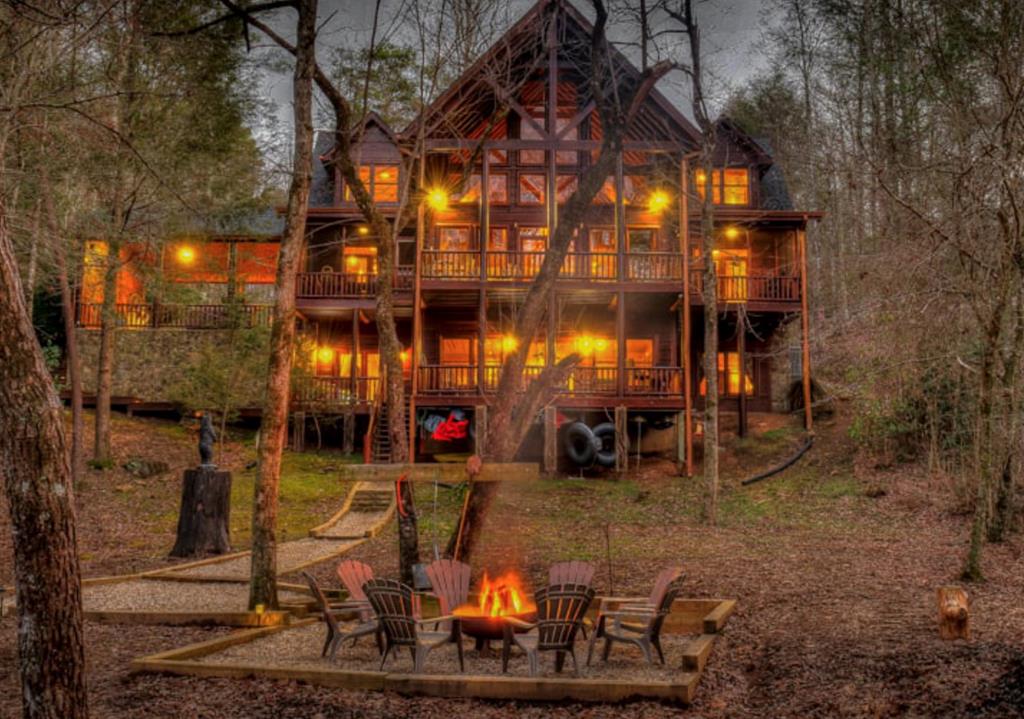 1082 Sunset Road Epworth GA 30541