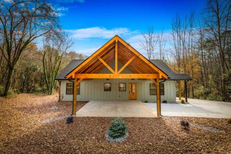 40 Cherry Street East Ellijay GA 30540