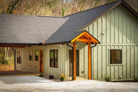 40 Cherry Street East Ellijay GA 30540