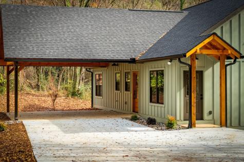 40 Cherry Street East Ellijay GA 30540