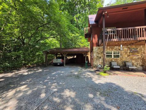 3333 Ellington Road Hayesville NC 28904