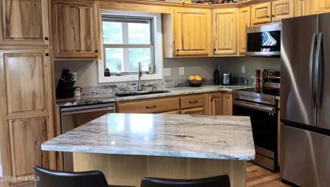 175 Pin Oak Ridge Murphy NC 28906