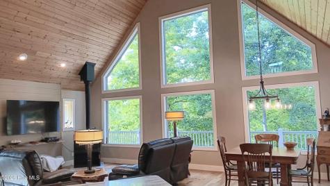 175 Pin Oak Ridge Murphy NC 28906