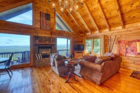 81 Grant Drive Brasstown NC 28902