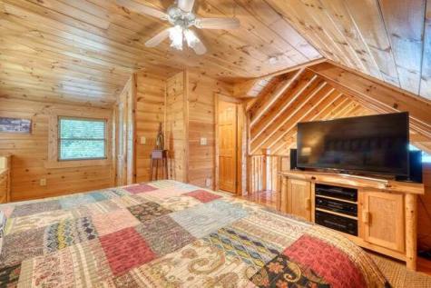 81 Grant Drive Brasstown NC 28902
